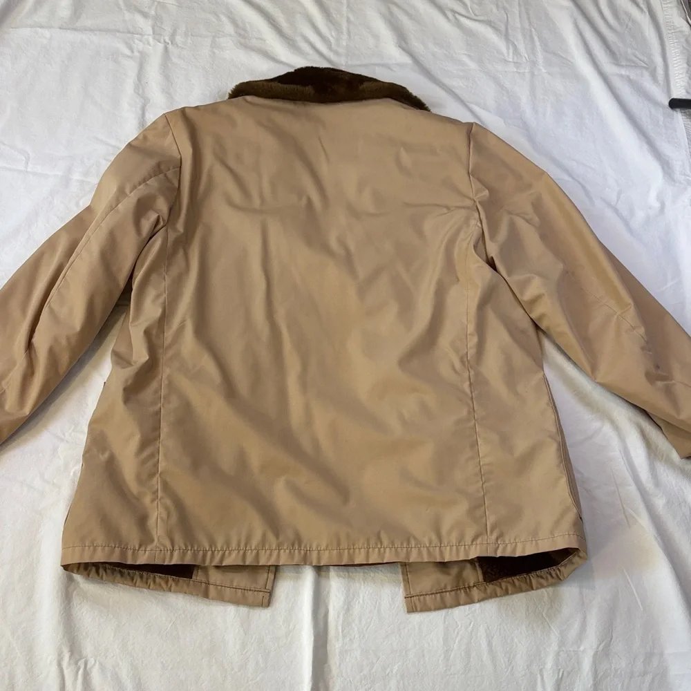 Men's Vintage Tan Jacket with Brown Accents - Picture 6 of 6